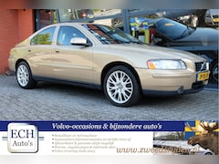 Volvo S60 - 2.4 140 pk Drivers Edition, Schuifdak, Leer
