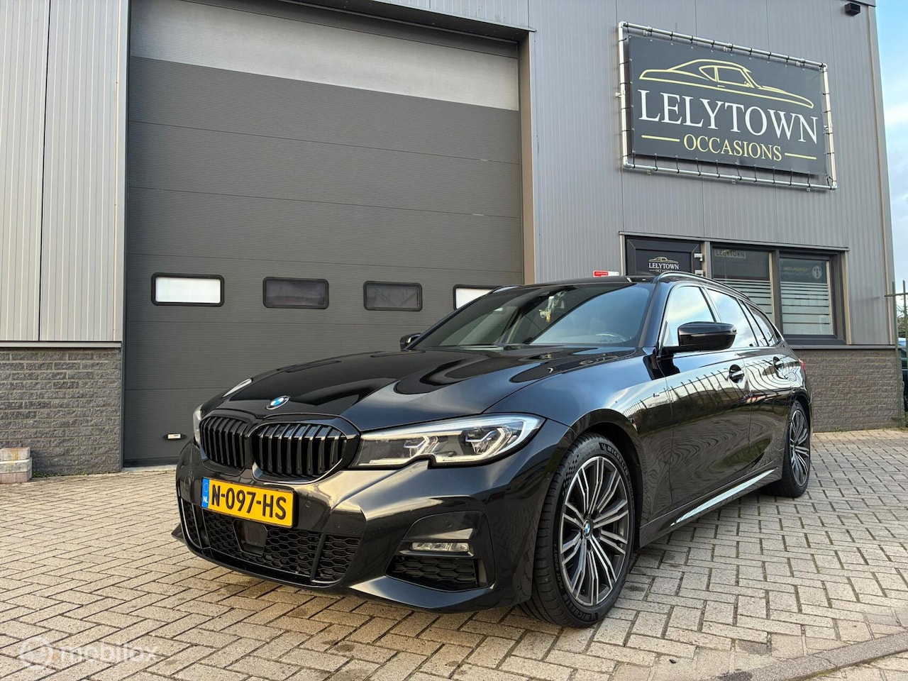 BMW 3-serie Touring - 320i | Leder | Camera | ACC | M-Pakket | - AutoWereld.nl