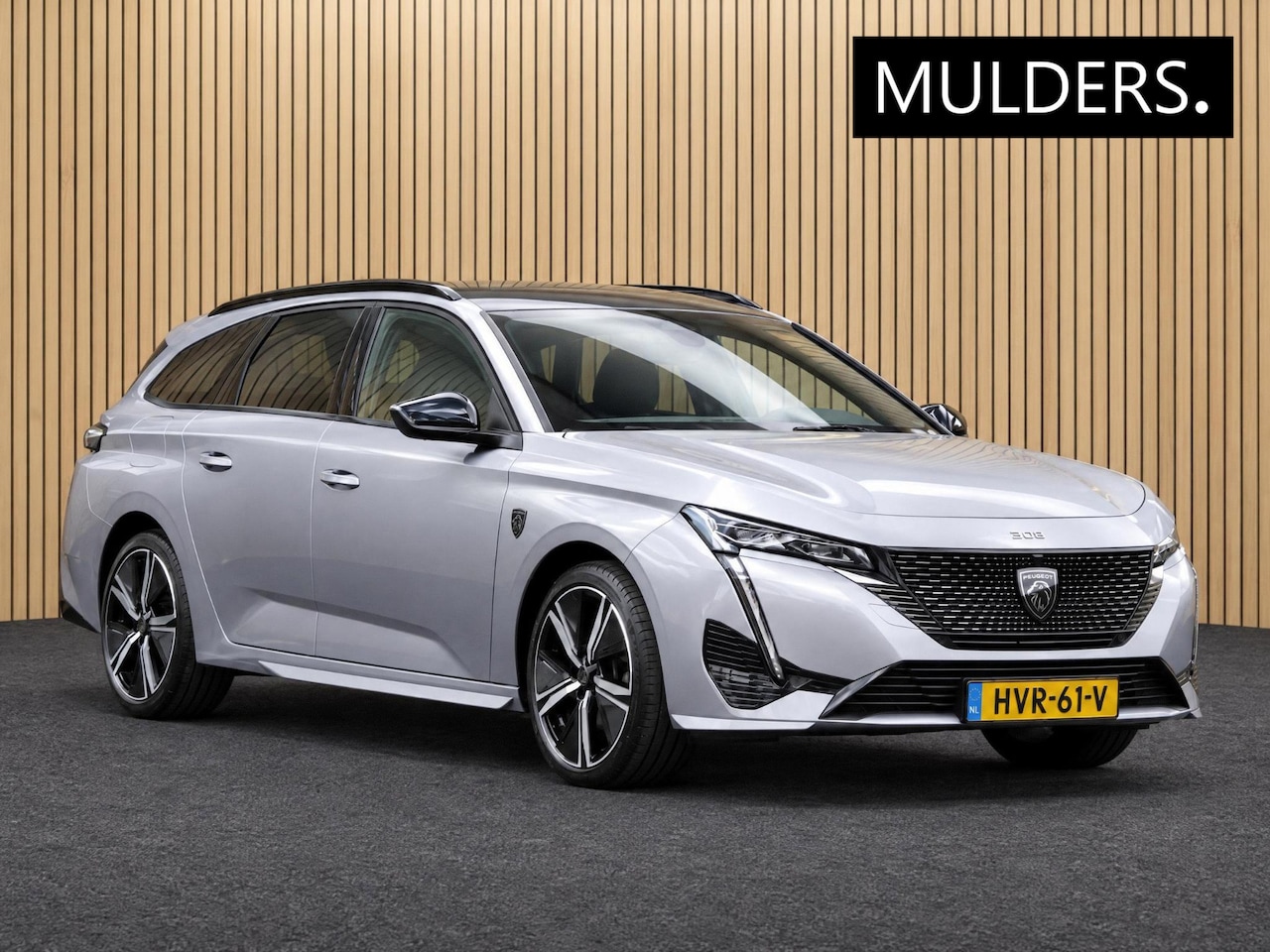 Peugeot 308 SW - 1.2 PureTech GT Automaat | Navi / Camera / Climate - AutoWereld.nl