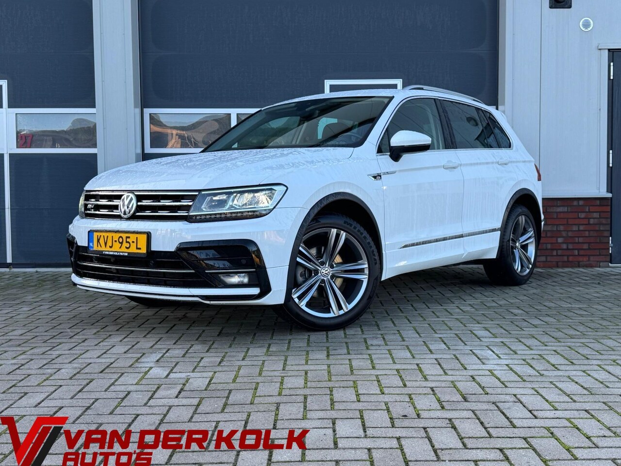 Volkswagen Tiguan - 1.5 TSI R-Line | Full LED | CarPlay | Navigatie | Climate | Adaptive cruise - AutoWereld.nl