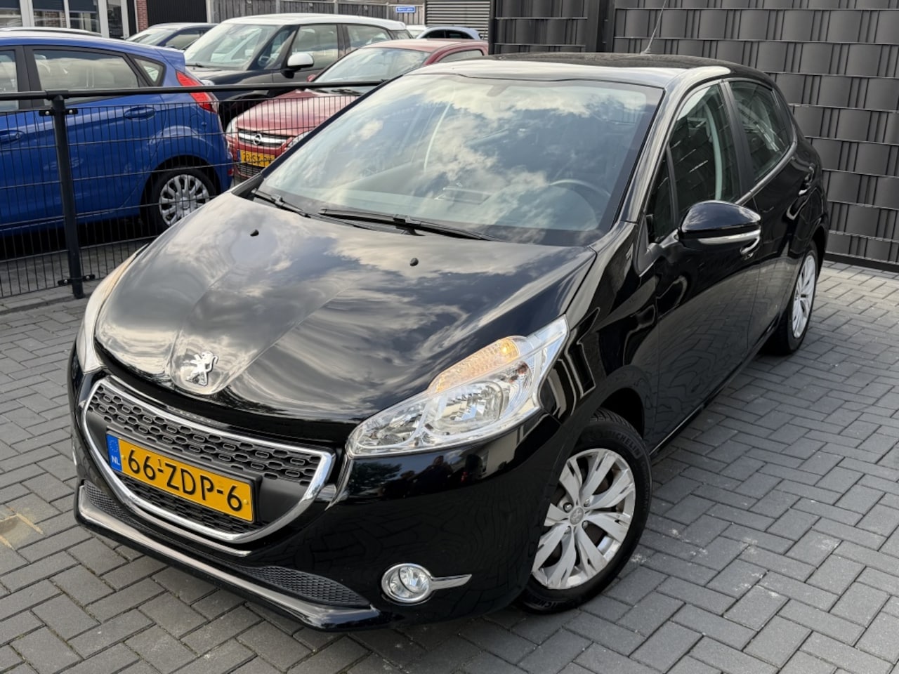 Peugeot 208 - 1.2 VTi Access| AIRCO| CRUISE| NAP| RIEM VV| NWE APK - AutoWereld.nl