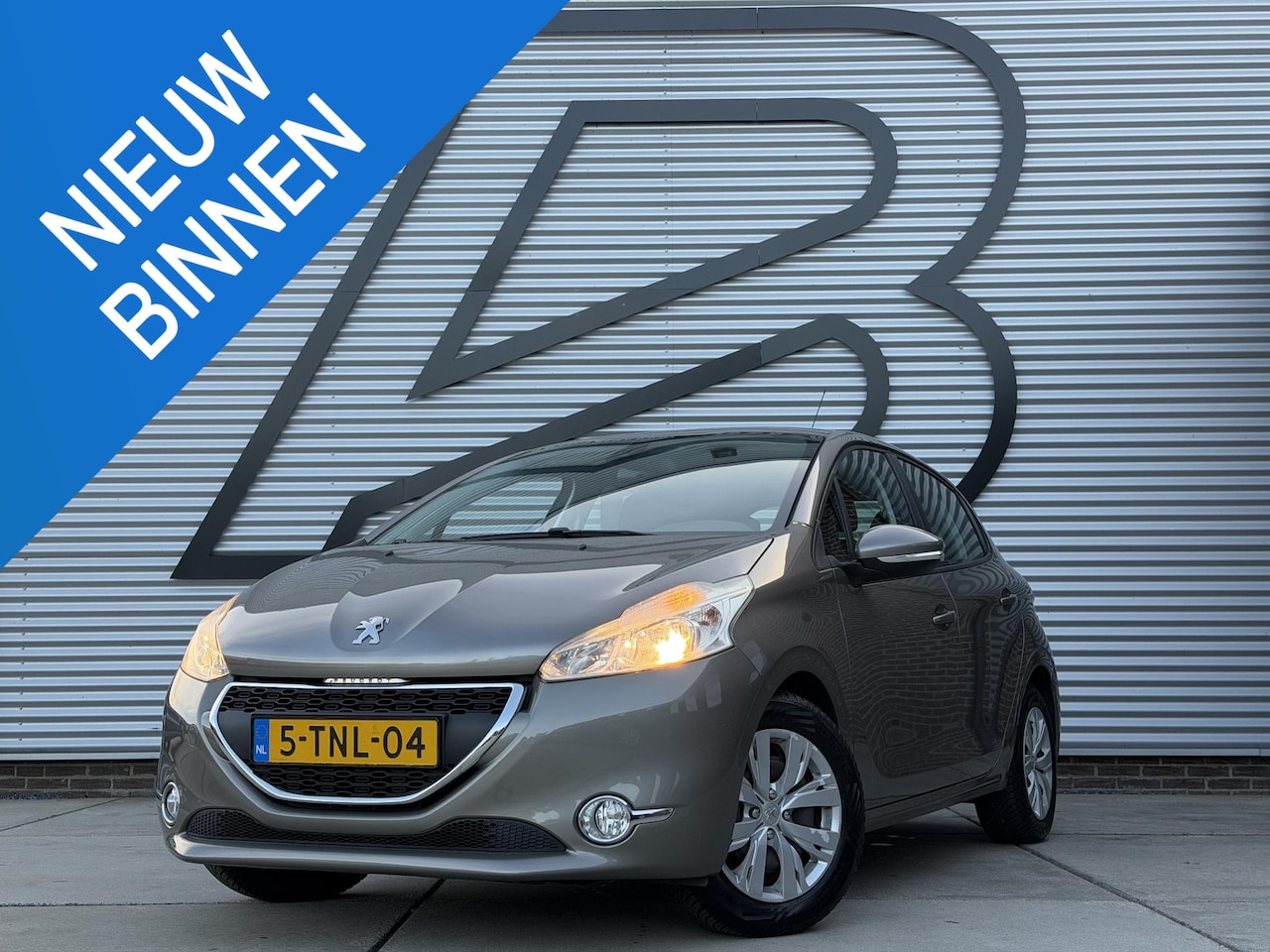 Peugeot 208 - 1.2 e-VTi Envy 1e Eigenaar|Navi|Clima|Cruise|PDC|D-riem vv in 2022|N.A.P|APK tot 02-2027 - AutoWereld.nl