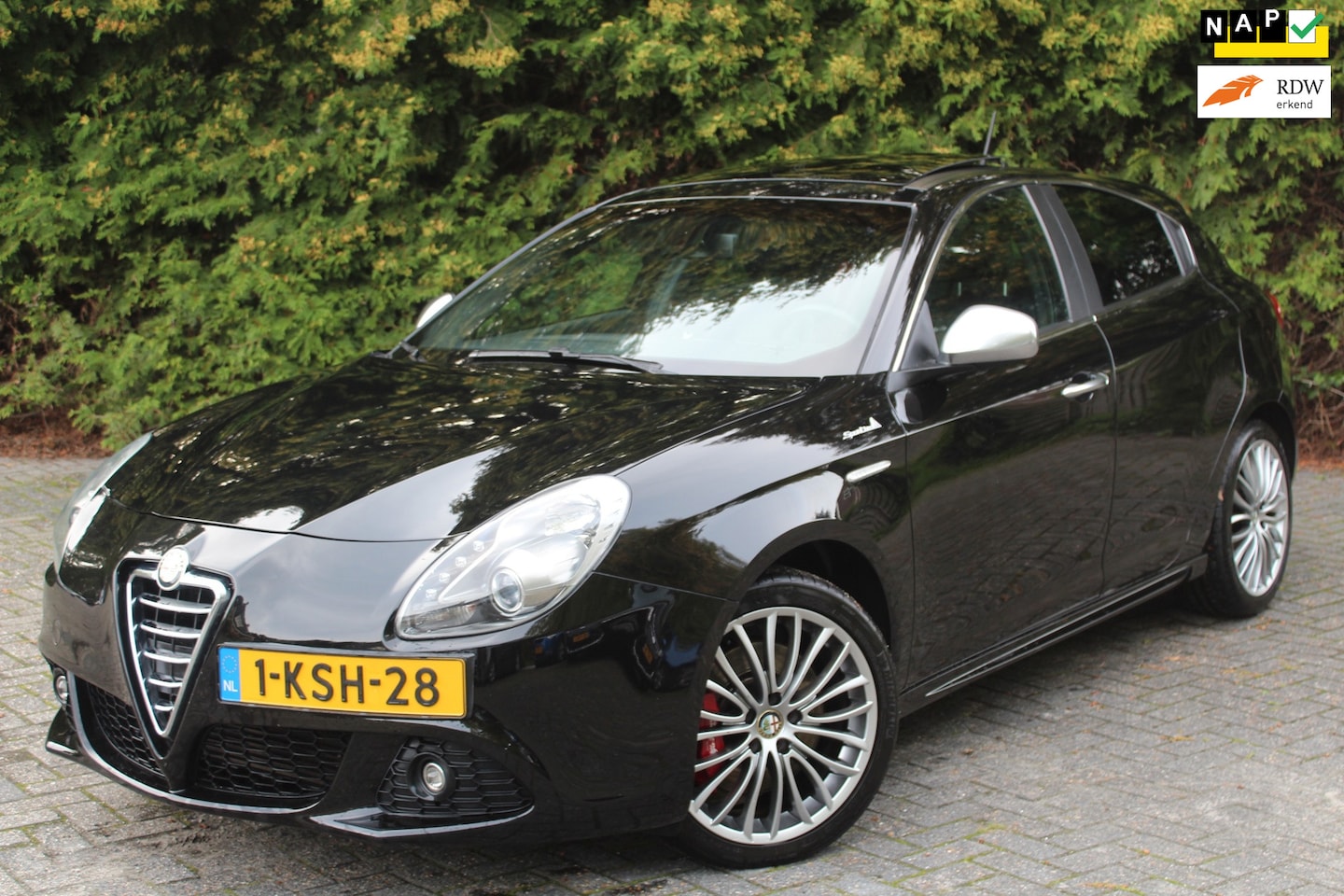 Alfa Romeo Giulietta - 1.4 T Business Executive 170PK | AUTOMAAT | Climate Control | Leder | Navigatie | PDC | Cr - AutoWereld.nl