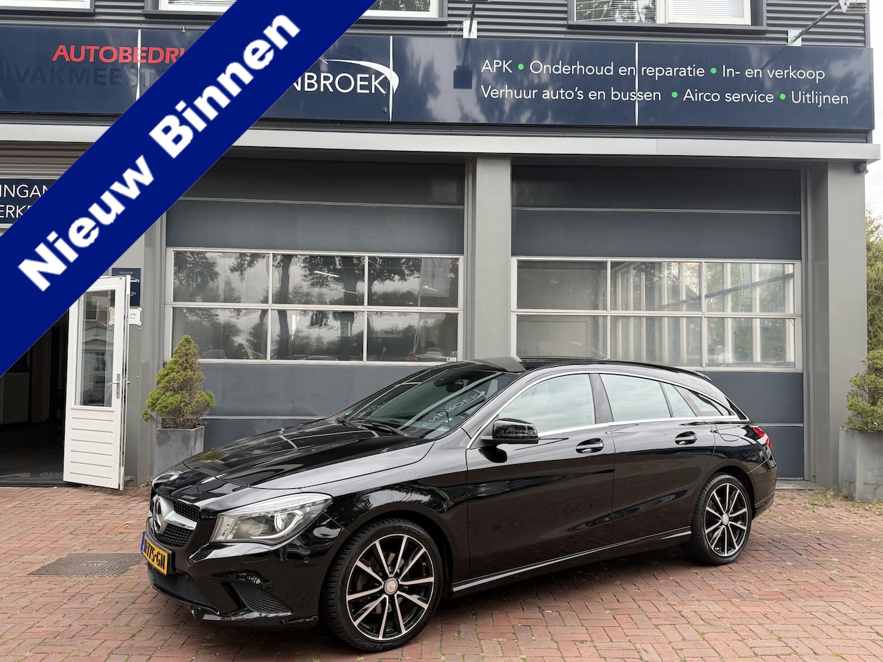 Mercedes-Benz CLA-klasse Shooting Brake - 180 Bj 2015 km 136.000 Navi,Cruise,Pdc 18Inch Dealer onderhouden 123pk - AutoWereld.nl