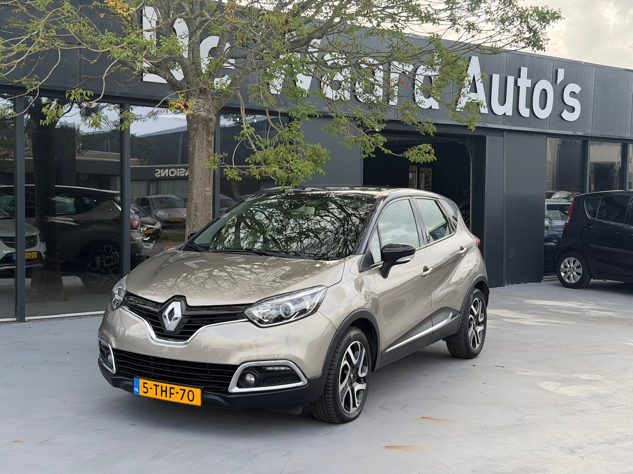 Renault Captur - 1.2 TCe Dynamique/Automaat/airco/cruiste/NAP/Trekhaak/Camera/Dealer onderhouden/PDC voor e - AutoWereld.nl