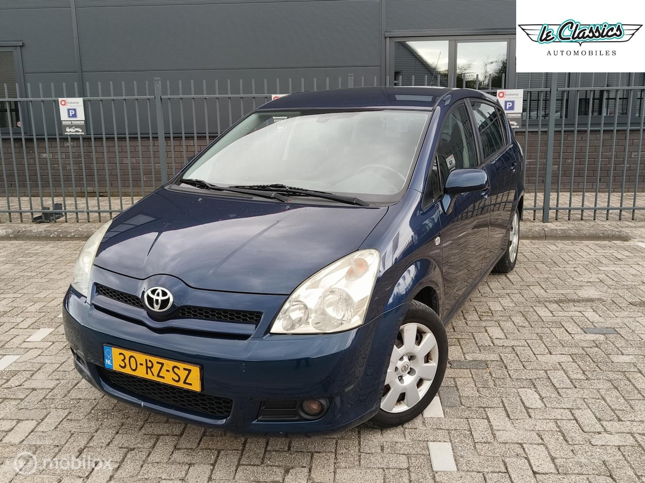 Toyota Corolla Verso - 1.8 VVT-i Sol 7p. Automaat / trekhaak - AutoWereld.nl