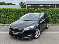 Ford Focus Wagon - 1.0 Titanium ST-Line * Navi * Nieuwe Distr. * Garantie