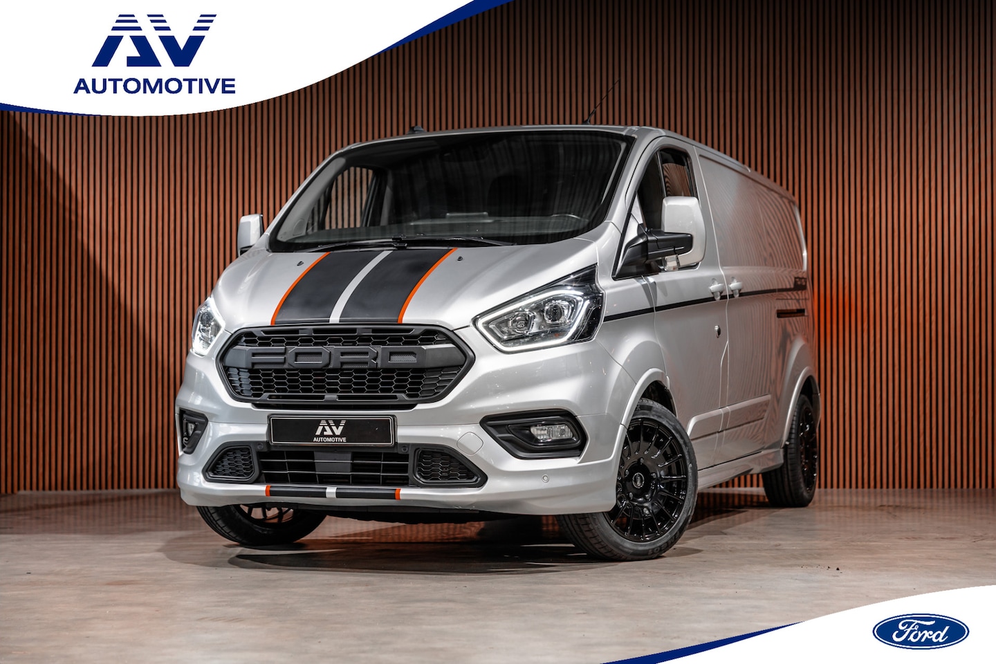 Ford Transit Custom - 320 2.0 TDCI 185 PK L2H1 Sport | L+R Schuifdeur | CarPlay | Camera | Navigatie | Trekhaak - AutoWereld.nl