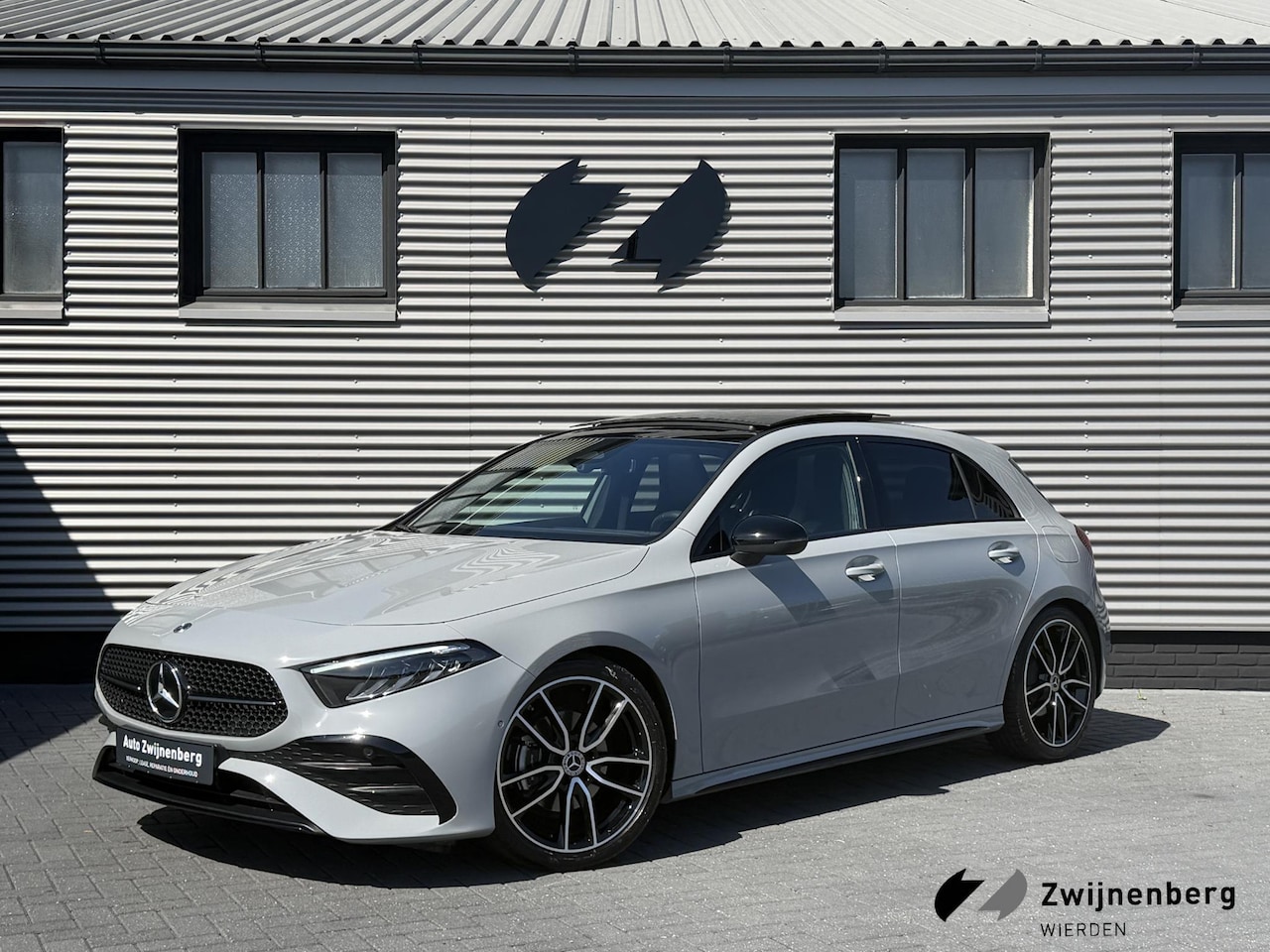 Mercedes-Benz A-klasse - 200 AMG |Pano|Trekhaak|Camera| - AutoWereld.nl