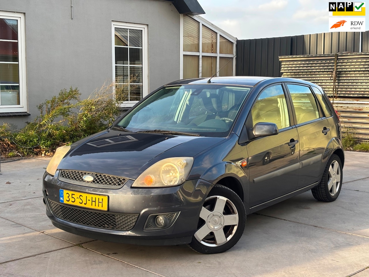 Ford Fiesta - 1.3-8V Futura | Airco | El. Ramen | 5-drs | Zo mee! - AutoWereld.nl