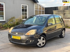 Ford Fiesta - 1.3-8V Futura | Airco | El. Ramen | 5-drs | Zo mee