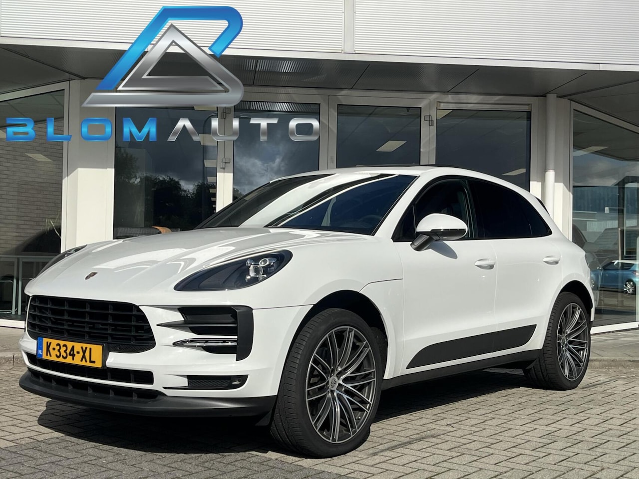 Porsche Macan - FACELIFT DEALER OH PANO+CARPLAY+21INCH+MEMORY - AutoWereld.nl