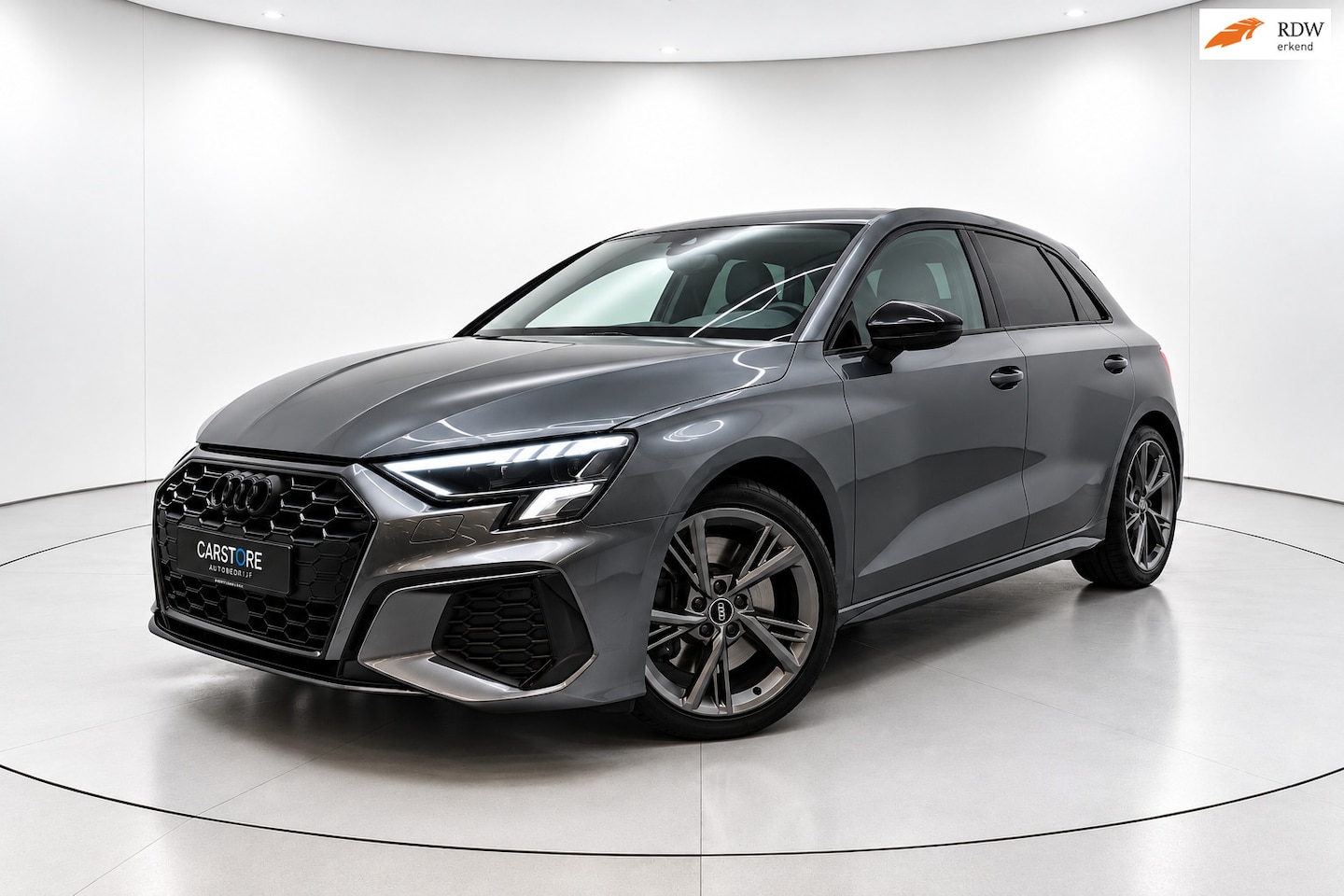 Audi S3 - Sportback 2.0 TFSI S3 quattro LEER ACC CARPLAY SFEER - AutoWereld.nl