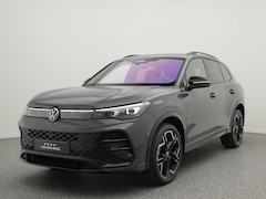 Volkswagen Tiguan - R-Line 1.5 eHybrid 204 PK | Matrix LED IQ | Trekhaak | Elek. Achterklep | 360 Camera | Sid