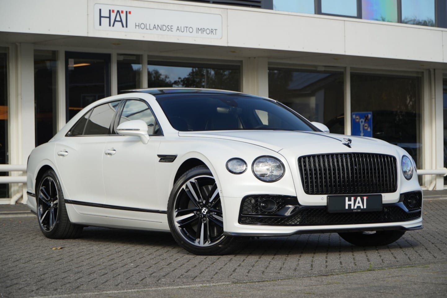 Bentley Flying Spur - 4.0 V8 I Mulliner I Pano I 1e eigenaar I Nederlands geleverd I - AutoWereld.nl