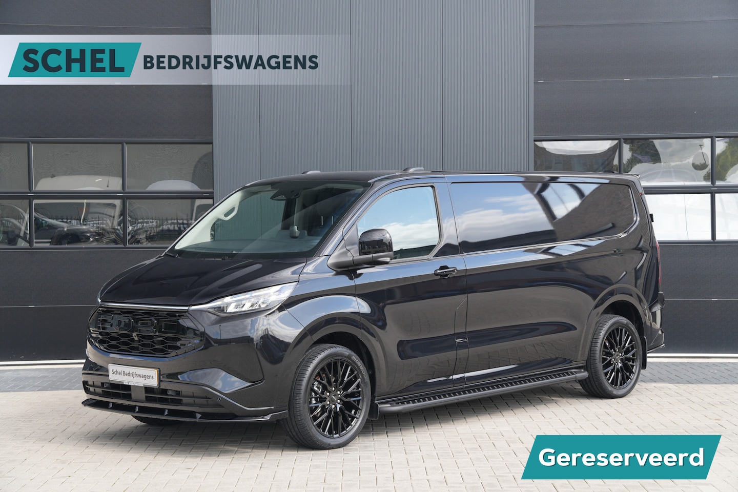 Ford Transit Custom - E-Transit 340 L2H1 Limited 71 kWh 218pk - ACC - Navi - Stoel/Stuurverwarming - 360 Camera - AutoWereld.nl