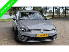 Volkswagen Golf - 1.5 eTSI DSG Camera Led Carplay Trekhaak Sfeerverlichting