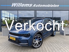 Lynk & Co 01 - 1.5 Zwarte Hemel, App-Connect, 360' Camera & Panoramadak , Trekhaak Afn