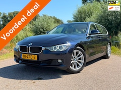 BMW 3-serie Touring - 328i Upgrade Edition / Automaat / Airco / Navi / Leder Interieur / Elektrische Achterklep