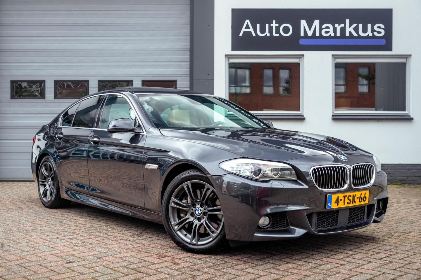 BMW 5-serie - 535d M-Sport|4WS|Pano|Softclose|ACC|HUD|Ventilatie|Youngtimer - AutoWereld.nl