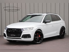 Audi Q5 - 55 TFSI e quattro Competition | 367PK | Luchtvering | Keyless-go | Pano | Sfeerverlichting