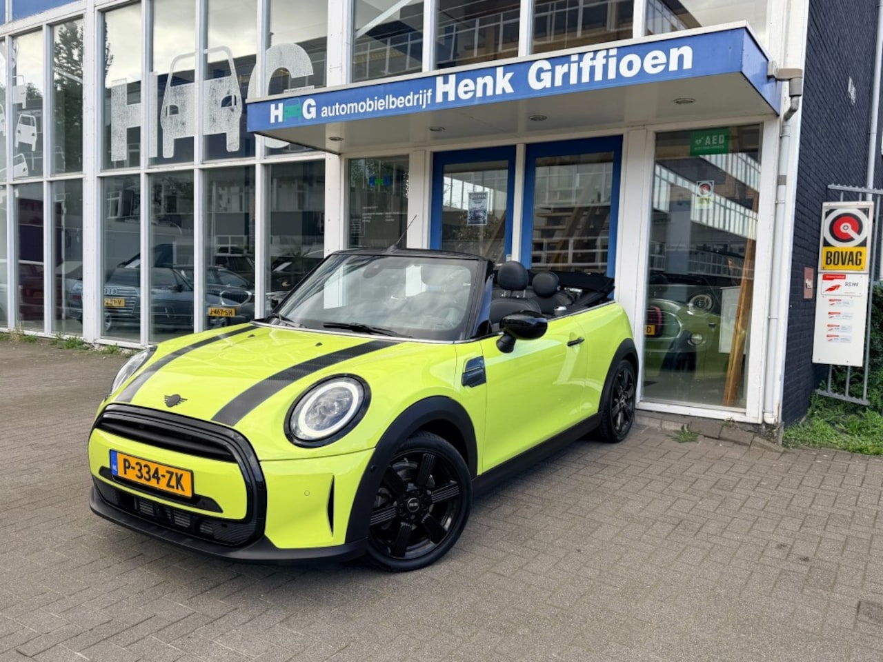 MINI Cooper - Cabrio 1.5 Cooper Sidewalk Edition I Carplay I HUD I Stoelverw. - AutoWereld.nl