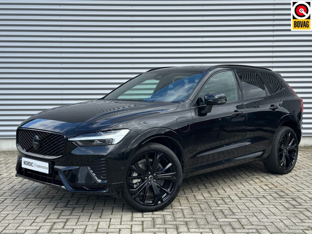 Volvo XC60 - 2.0 T6 FACELIFT BLACK EDITION ULTRA PANO HARMAN - AutoWereld.nl