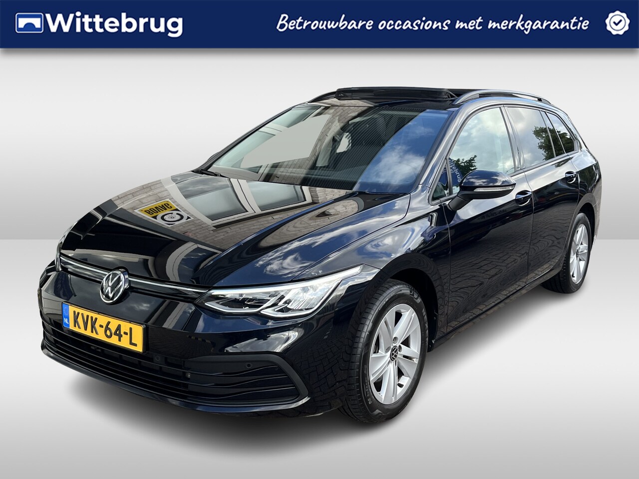 Volkswagen Golf Variant - 1.0 eTSI Life / AUTOMAAT/ PANO/ TREKHAAK/ ACC/ PARK.SENSOREN V+A/ APP-CONNECT/ STUUR+STOEL - AutoWereld.nl