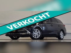 Toyota Auris Touring Sports - 1.8 Hybrid Lease pro Trekhaak 2e Eigenaar Camera Navi