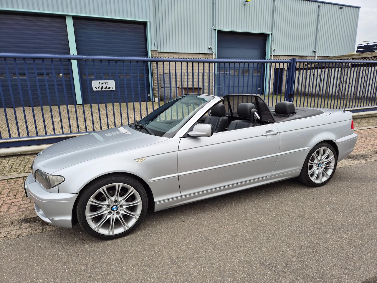 BMW 3-serie Cabrio - 320Ci AUT. *CLIMA*LEER*18 INCH* ZEER MOOI - AutoWereld.nl