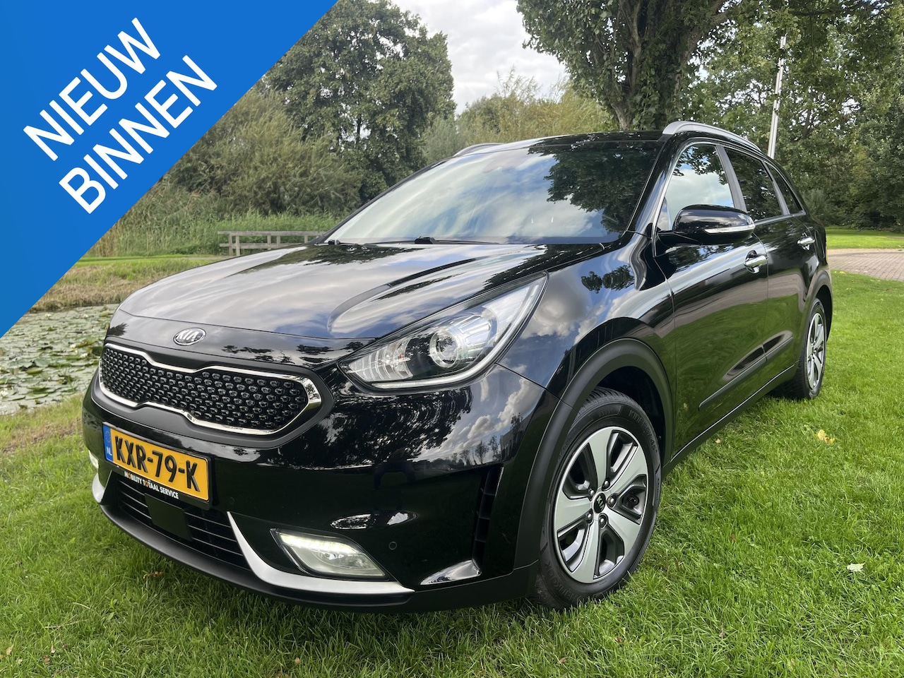 Kia Niro - 1.6 GDi Hybrid DynamicLine Leder,dak,enz. - AutoWereld.nl