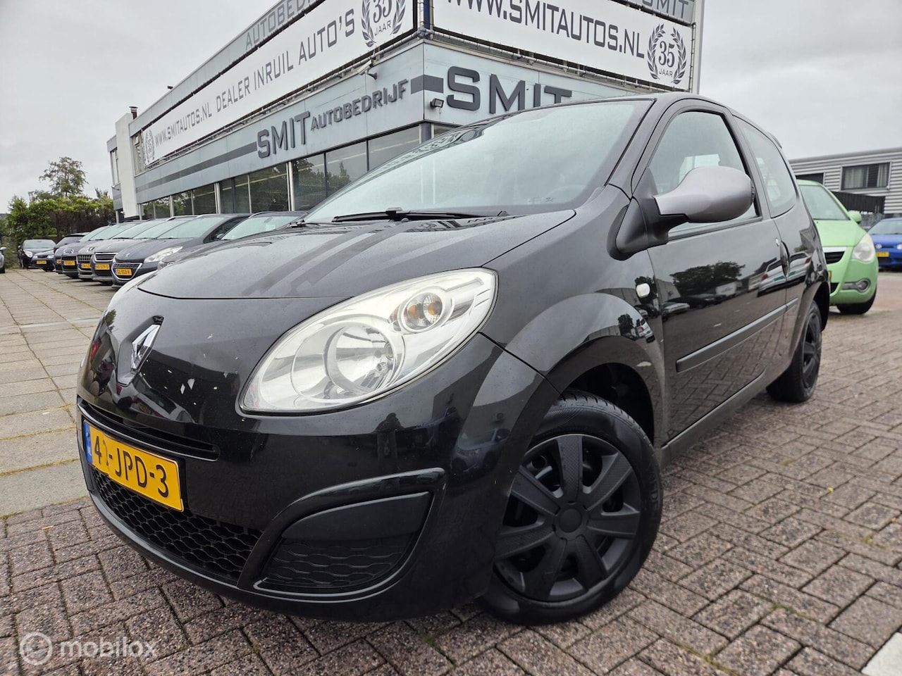 Renault Twingo - 1.2 Authentique AC/Zeer Mooi/APK 07-2027 - AutoWereld.nl