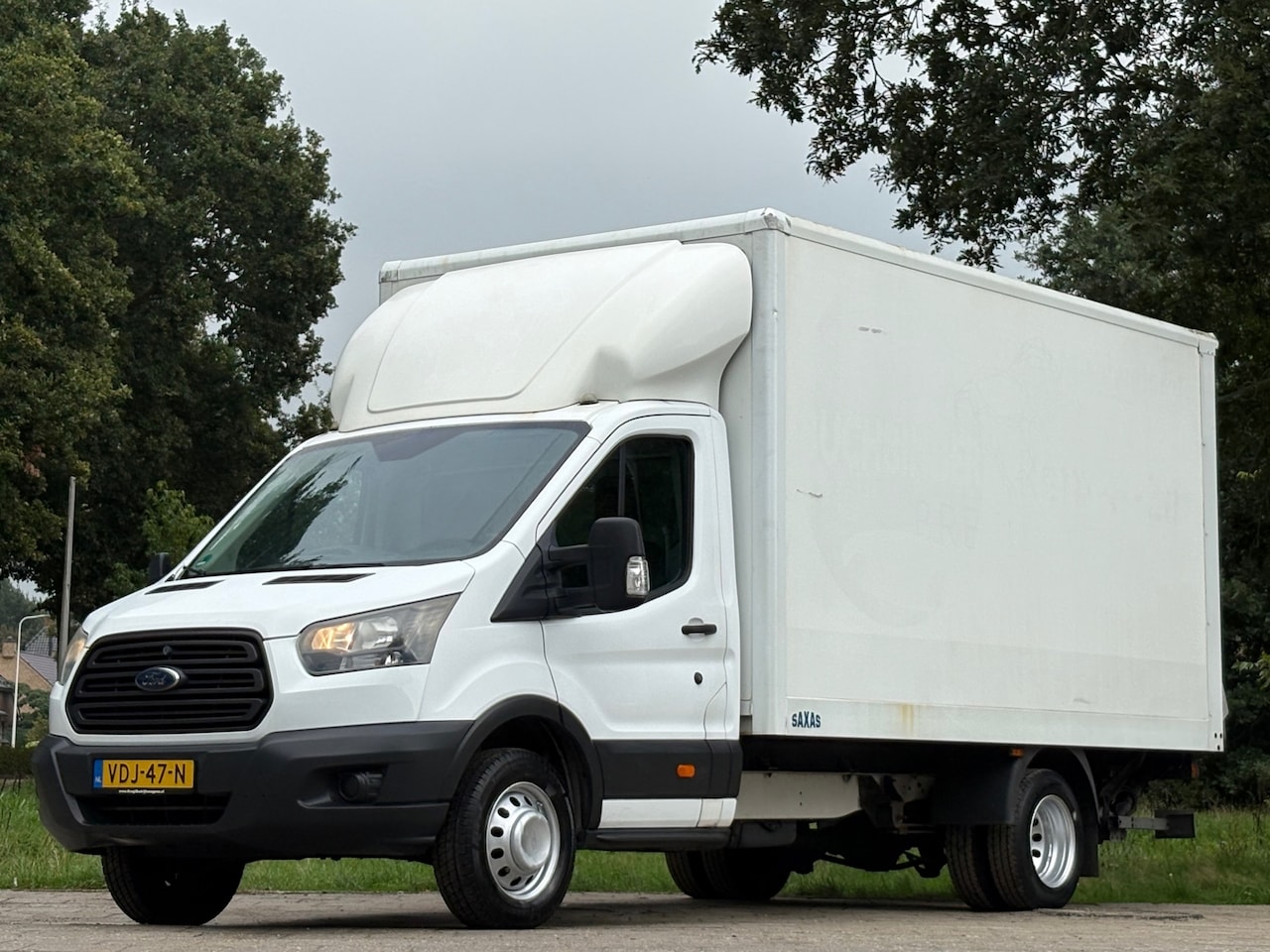 Ford Transit - Bakwagen 350 2.0 TDCI L4H1|Dhollandia laadklep|EURO6|131PK|airco|bluetooth|drie zitplaatse - AutoWereld.nl