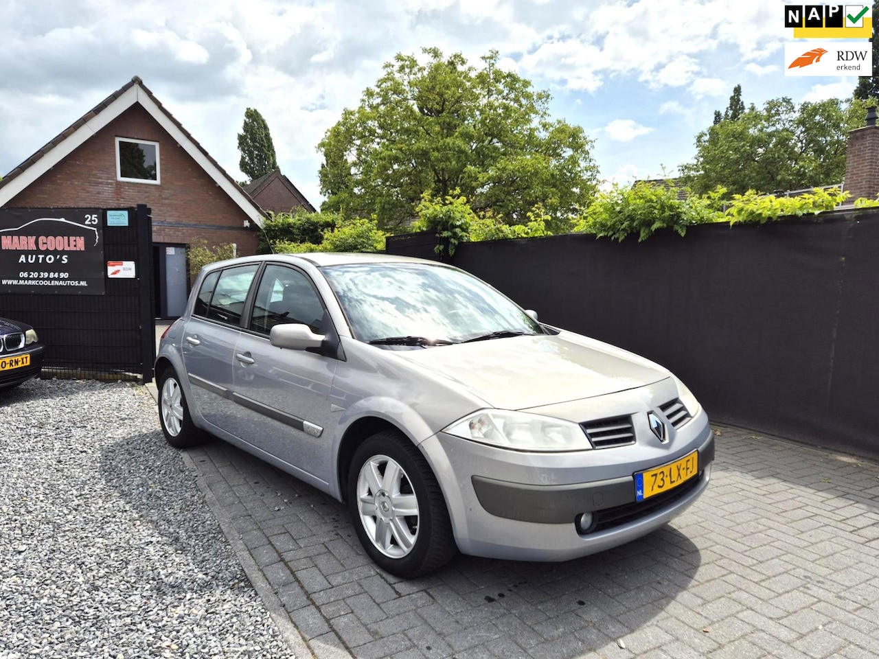 Renault Mégane - 1.6-16V Expression Comfort Automaat Airco 5 Deurs - AutoWereld.nl