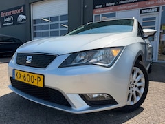 SEAT Leon ST - 1.0 EcoTSI Style Connect van 2 de Eig met parkeersensoren en navigatie en App connect en a