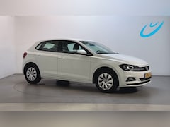 Volkswagen Polo - 1.0 TSI Comfortline Business Parkeersensoren Climate Control Navigatie App-Connect DAB+