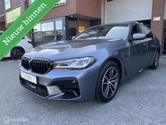 BMW 5-serie - 520e M-PAKKET*ACC*MASAGE*CAMERA*CARPLAY*90%SOH