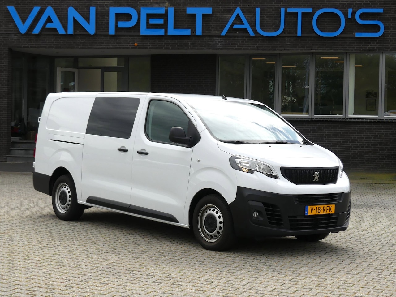 Peugeot Expert - 2.0 BlueHDI 180 EAT-8 S&S DC 6 PERSOONS / Automaat - AutoWereld.nl