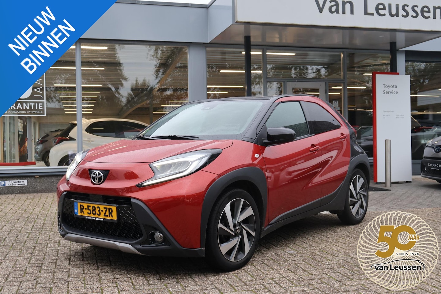 Toyota Aygo X - ENVY 5-DRS AUTOMAAT TREKHAAK CLIMA AD-CRUISE NAVI JBL-AUDIO APPLE/ANDROID CAMERA - AutoWereld.nl