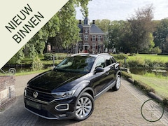 Volkswagen T-Roc - 1.5 TSI Sport | DSG | Keyless | Camera | Viritual Cockpit | Blind Spot |