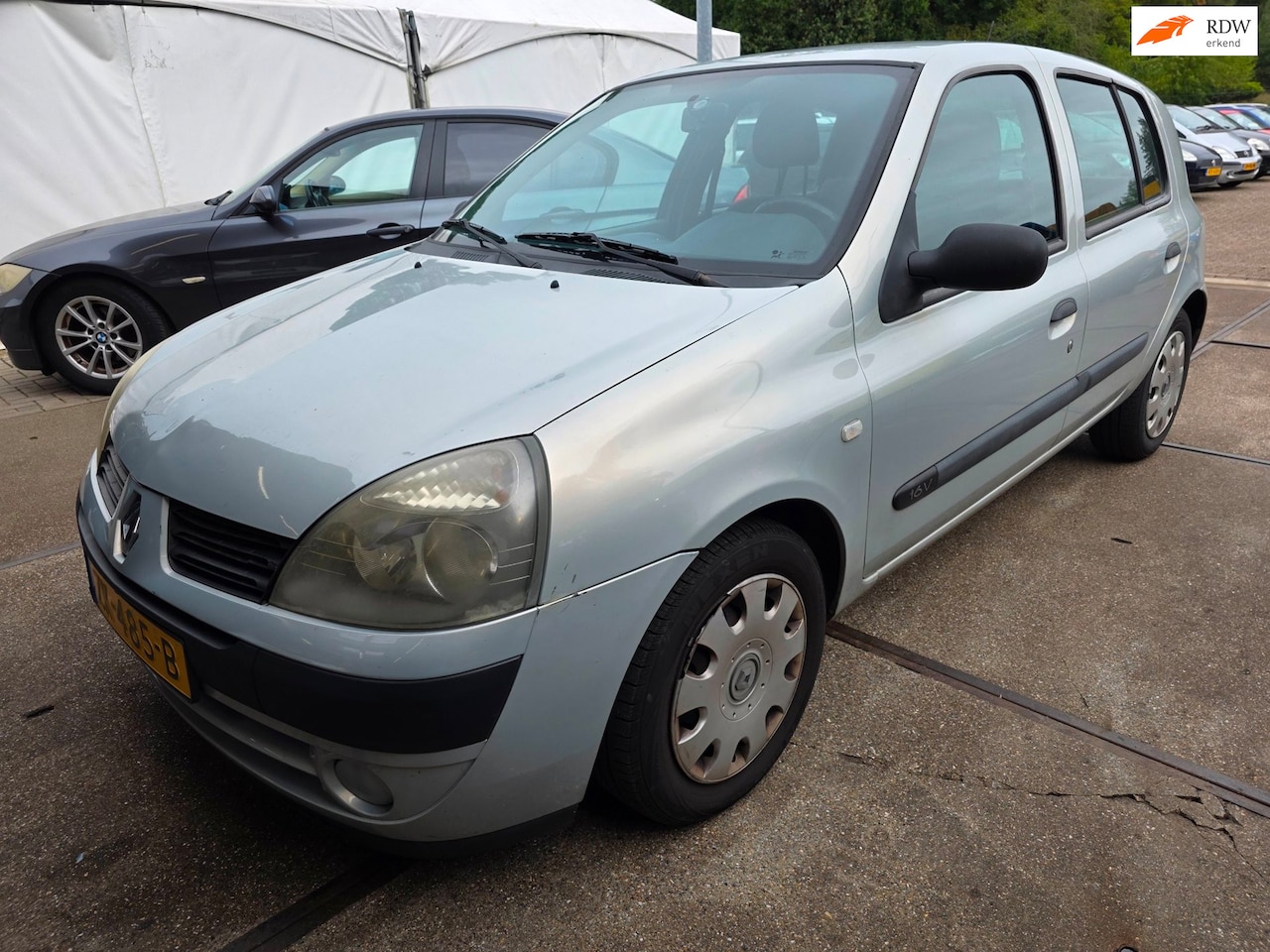 Renault Clio - 1.2-16V Authentique Basis 1.2-16V Authentique Basis - AutoWereld.nl