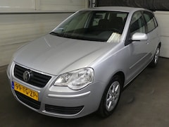 Volkswagen Polo - 1.4-16V Optive - Airco - Weinig Km Nap