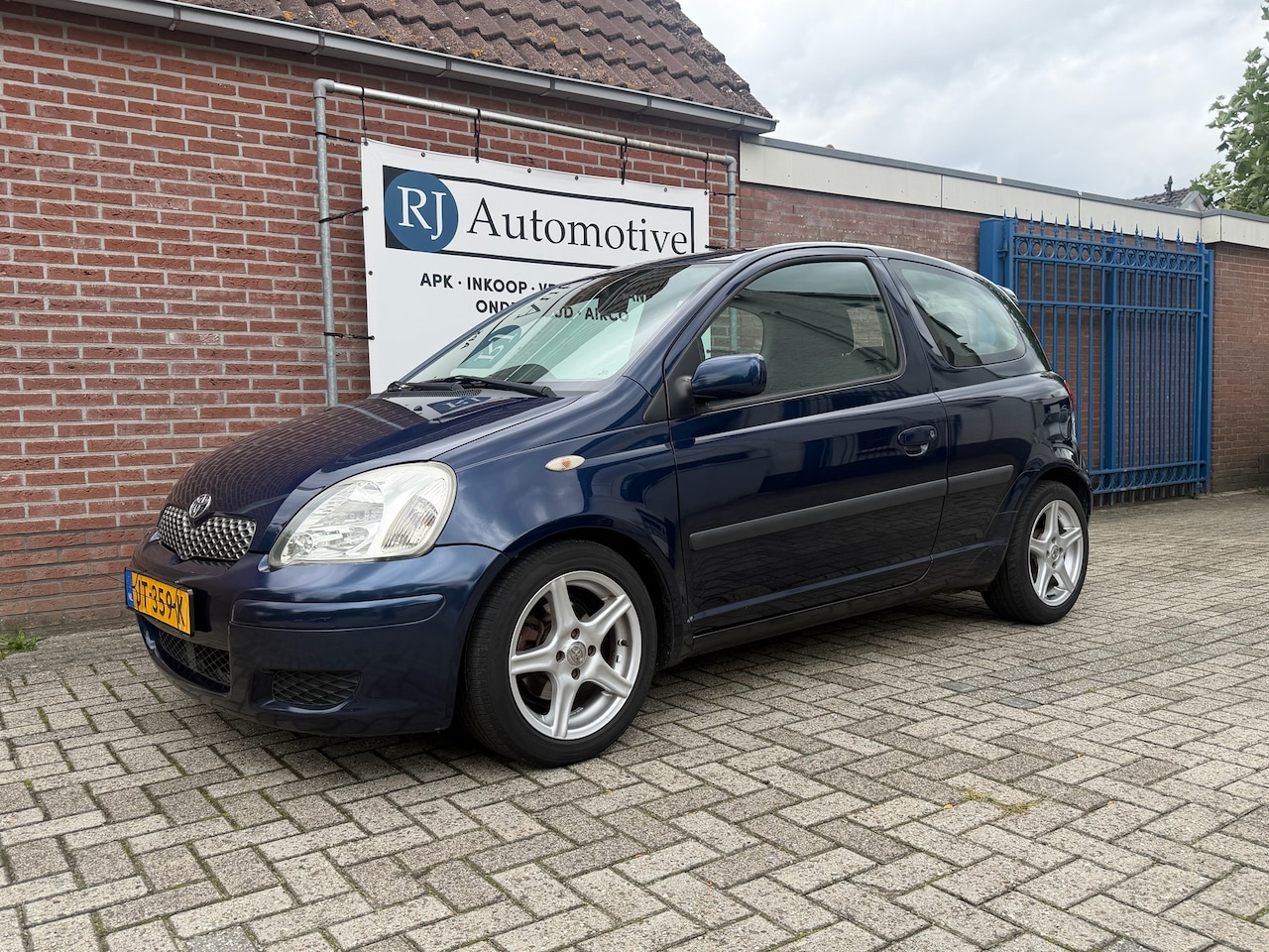 Toyota Yaris - 1.3 VVT-i Sol APK 5-2027 - AutoWereld.nl