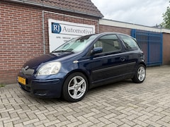 Toyota Yaris - 1.3 VVT-i Sol APK 5-2027