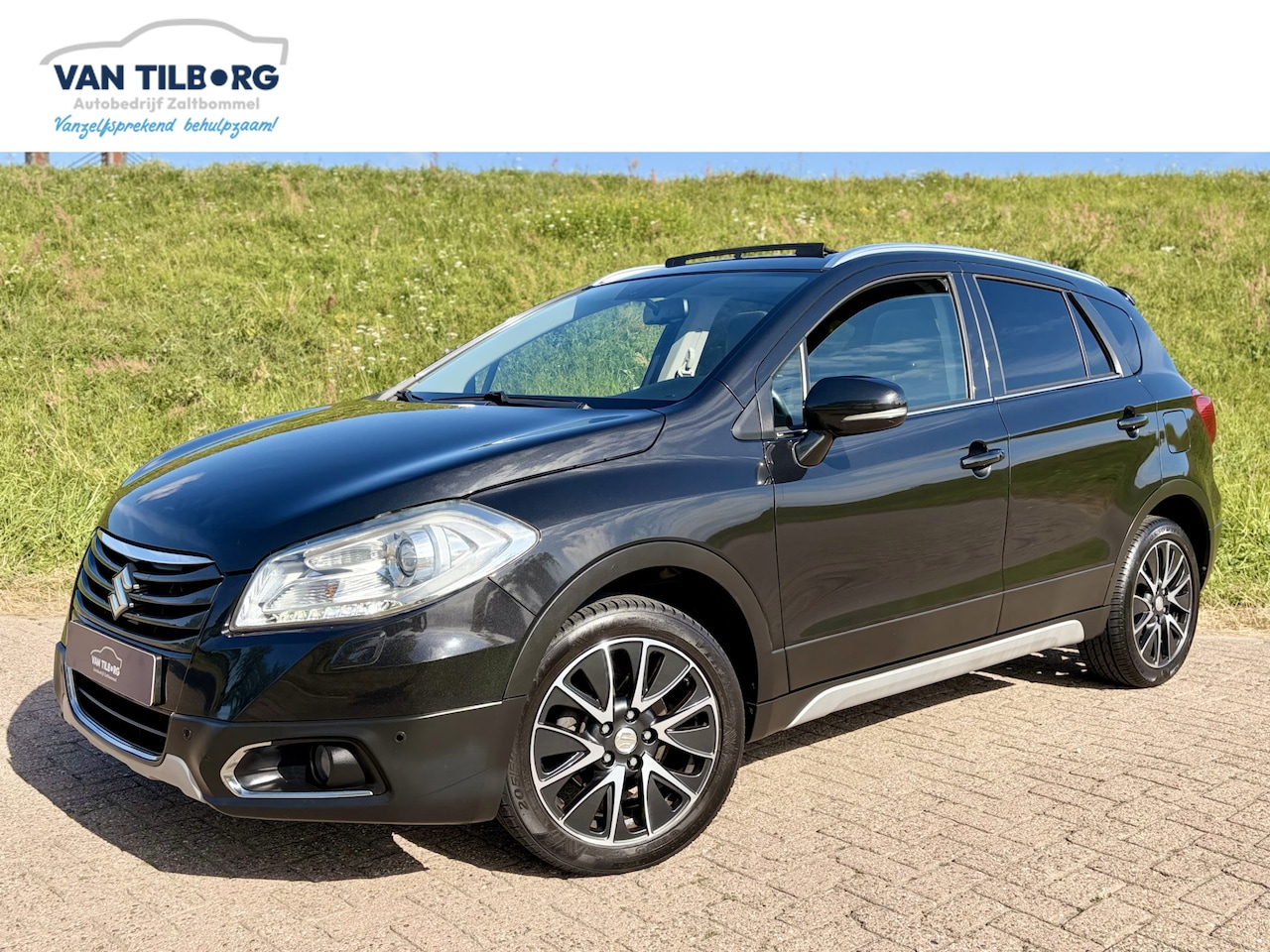 Suzuki SX4 S-Cross - 1.6 High Executive AllGrip Panoramisch schuif/-kanteldak | Leder | Stoelvw | PDC V&A | Cam - AutoWereld.nl