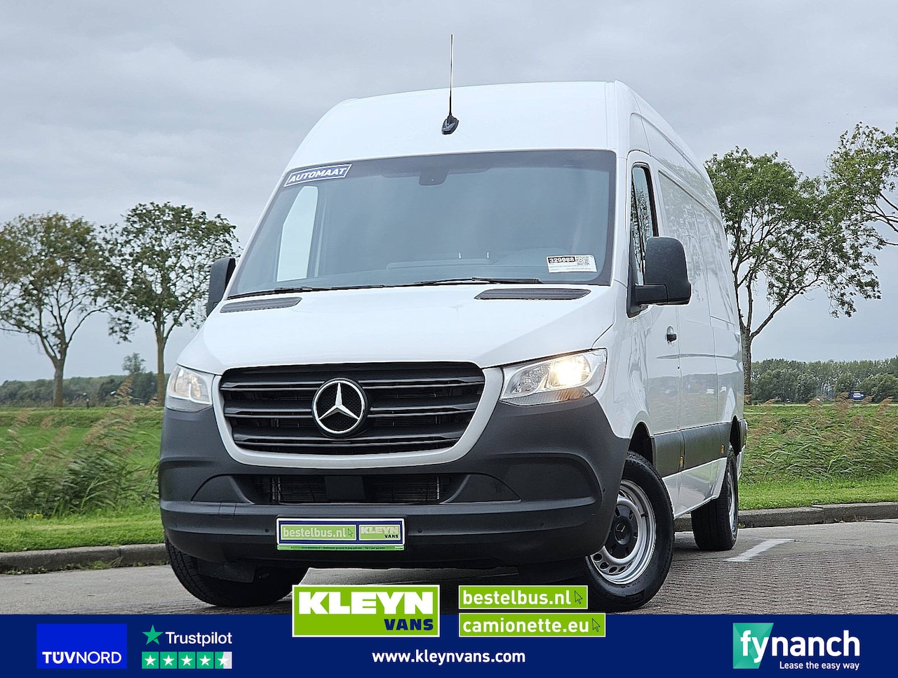 Mercedes-Benz Sprinter - 317 L2H2 Mbux Automaat! - AutoWereld.nl