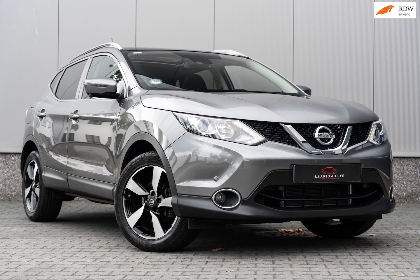 Nissan Qashqai - 1.2 N-Connecta | PANORAMADAK |360 CAM |STOELV - AutoWereld.nl