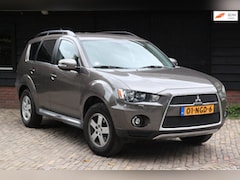 Mitsubishi Outlander - 2.0 Intro Edition Navigatie/camera/Parkeersensor/bijgeluid automaatbak