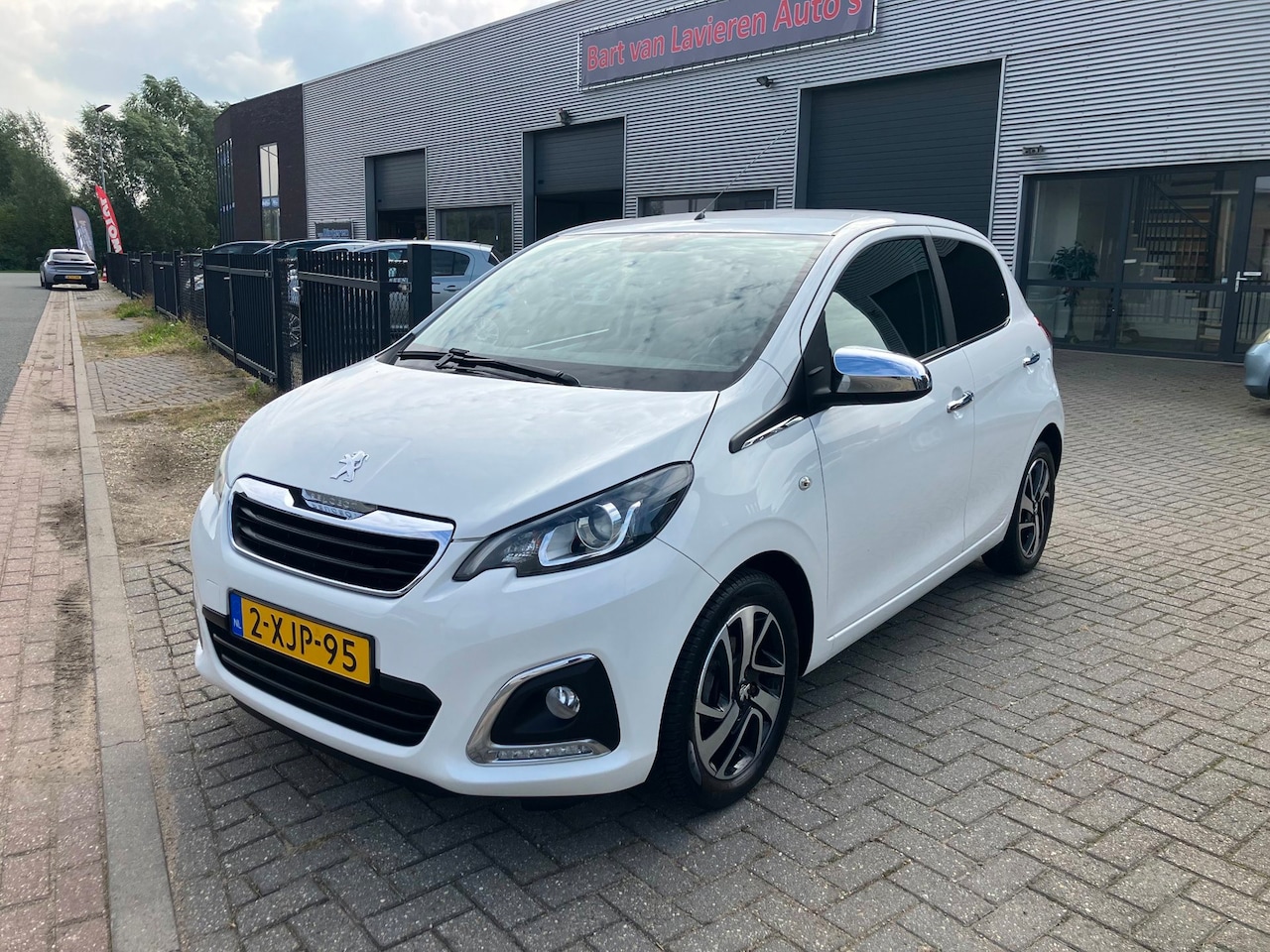 Peugeot 108 - 1.0 e-VTi Première CAMERA/CLIMATE CONTR./BLUETOOTH/LMV - AutoWereld.nl