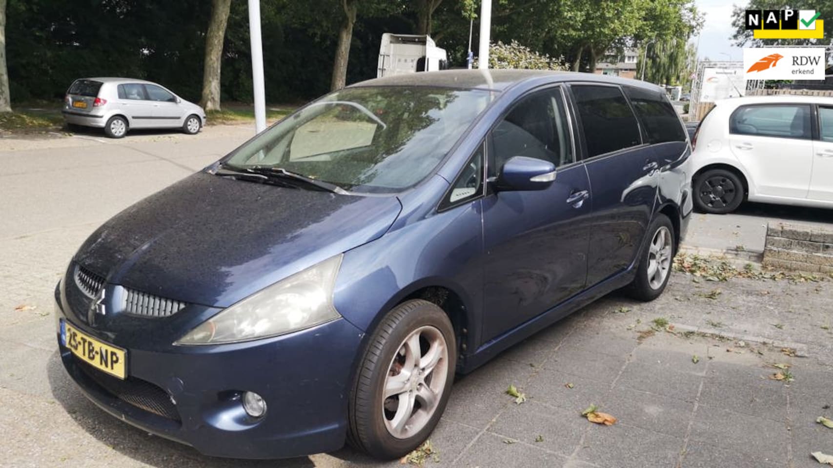 Mitsubishi Grandis - 2.4-16V Intense 2.4-16V Intense - AutoWereld.nl